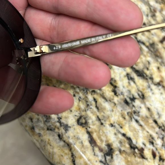 Roberto Cavalli RC 1144 Round Sunglasses – Gold Crystal Brow, Full Set
FIRM main image 4
